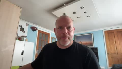 chris_buter online show from June 29, 10:37 am
