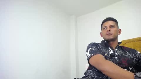 chris_dick2 online show from May 13, 5:26 am