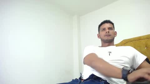 chris_dick2 online show from May 19, 4:30 am