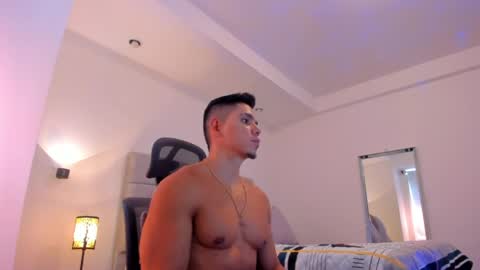chrismorgan24 online show from May 18, 2:34 pm