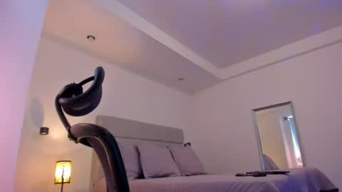 chrismorgan24 online show from August 7, 4:13 pm