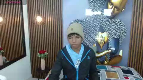 chrisshottx online show from July 6, 12:13 pm