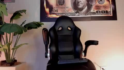 chrizmacgregor online show from May 8, 11:49 pm