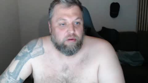 Chrizz online show from April 25, 3:31 am
