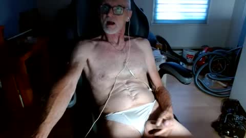 claude696920 online show from July 12, 10:23 pm