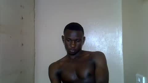 clive_damian online show from August 9, 3:45 am