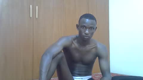 clive_damian online show from May 15, 2:58 pm