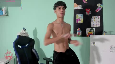 club_latinboys online show from April 26, 8:38 pm