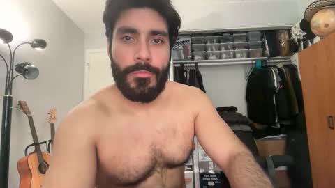 colombianstud94 online show from May 3, 11:46 am