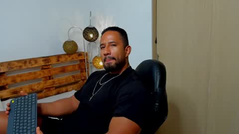 Connor Jackson online show from April 22, 3:02 am