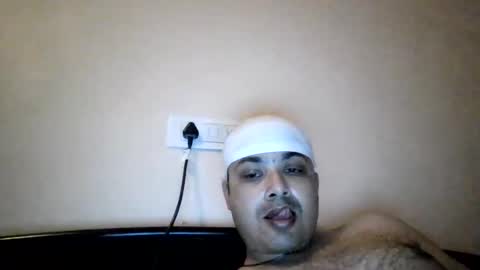 Cool Breeze09 online show from May 27, 6:49 pm