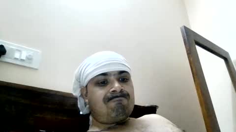 Cool Breeze09 online show from May 19, 7:03 am