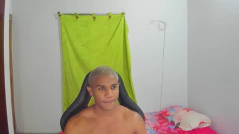 Ethan  online show from May 9, 4:08 pm