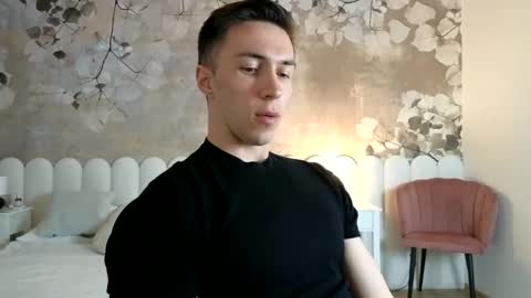 Cristiano online show from May 1, 6:54 pm