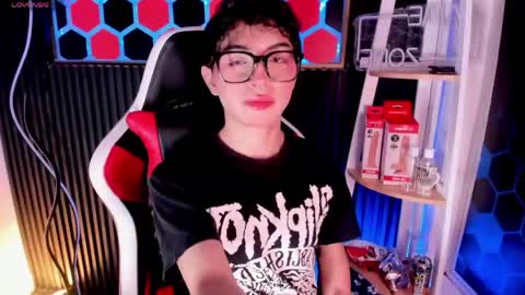 Cristopher  online show from April 30, 8:57 pm