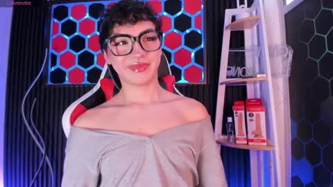 Cristopher  online show from May 11, 8:50 pm