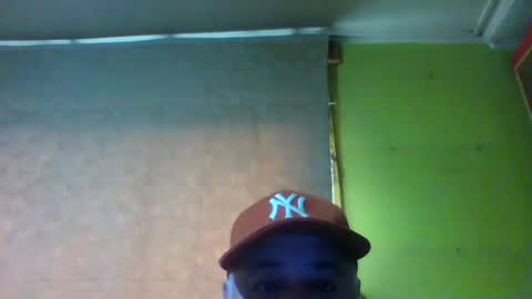 crmperez online show from July 23, 7:11 pm