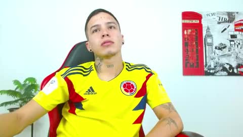cumandres online show from May 13, 4:26 pm