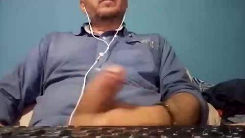 cumbian_chero online show from May 19, 1:56 am