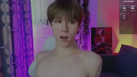 cumte_boy online show from June 22, 3:25 am