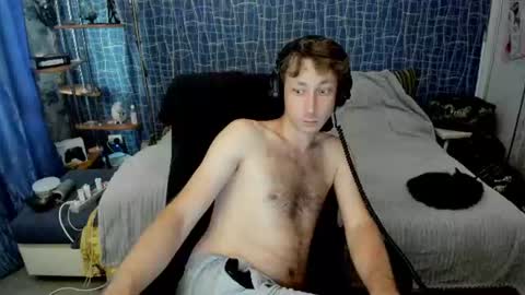 cuteboy228 online show from July 28, 3:21 pm