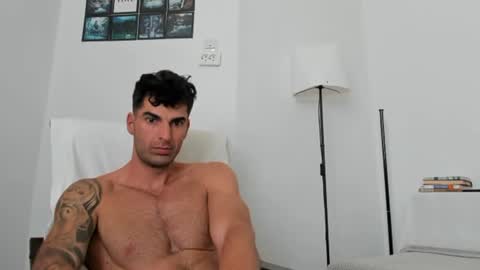 cuteeboy online show from August 2, 8:34 am
