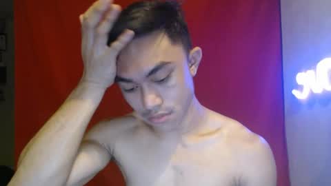 cutie_hunk69 online show from June 25, 5:23 am