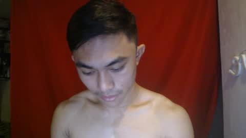 cutie_hunk69 online show from June 12, 3:05 am