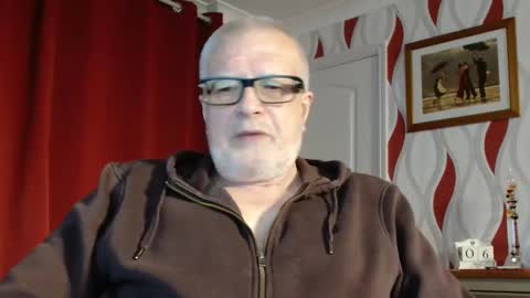 Brian ... online show from May 6, 8:09 pm