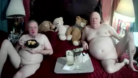 Daddy online show from May 7, 8:03 am
