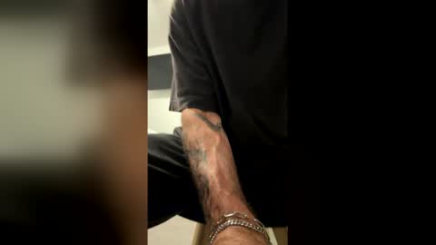 daddyd4you__ online show from May 3, 7:33 am