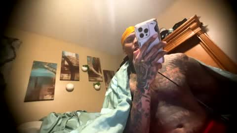 sexy tatted king bbc online show from July 30, 6:02 am