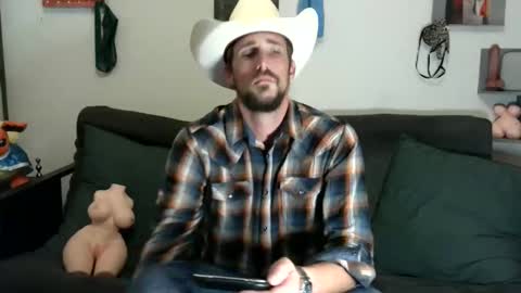 DadGoesWild online show from May 4, 4:14 am