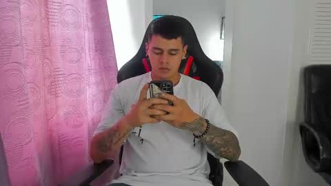 my name is Jhon and I live in colombia online show from June 7, 8:27 pm