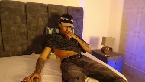 damian_acosta_ online show from July 10, 6:17 am