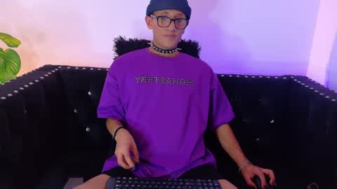 Damian  online show from May 5, 4:47 am