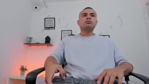 damianblazee online show from June 16, 11:45 am