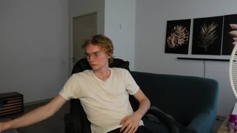 DAMIEN DALLAS online show from July 18, 3:06 pm