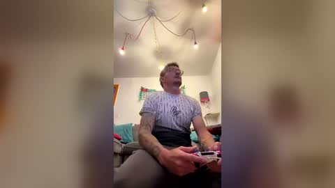 damo111694 online show from June 15, 9:23 am