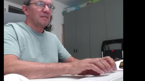dani_alpina online show from July 7, 11:14 am