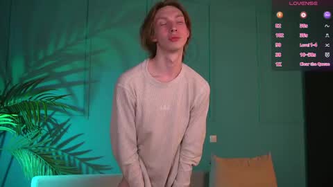 daniel__schmidt online show from June 3, 8:58 pm