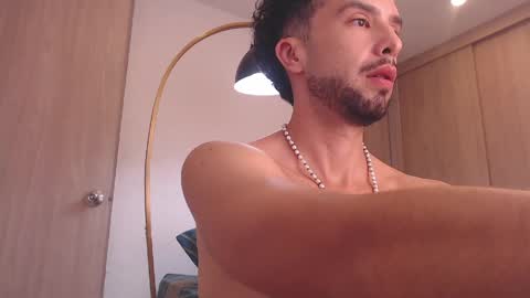 Daniel Savage Bubbleass online show from May 16, 4:32 am