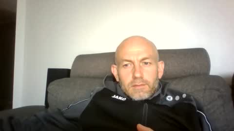 danny81boy online show from June 9, 4:42 pm
