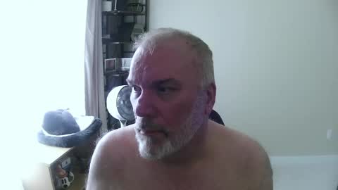 Danny bear online show from May 9, 7:37 pm