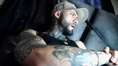 dante_d_angelo_ online show from April 30, 10:03 pm