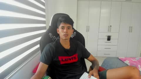 X Dante7373574 online show from May 2, 9:17 pm