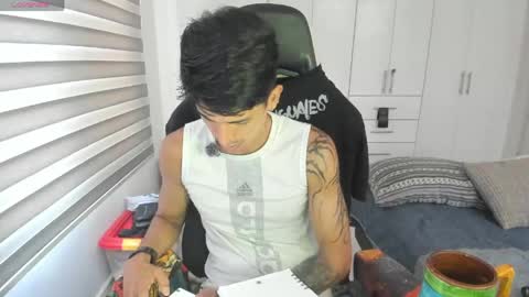 X Dante7373574 online show from May 6, 10:21 pm