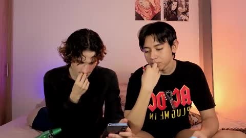 darcy_and_stolas online show from May 5, 12:01 am