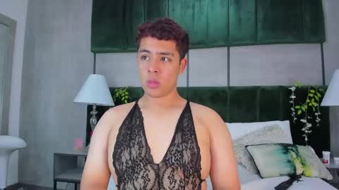 Darian  online show from June 5, 5:08 pm