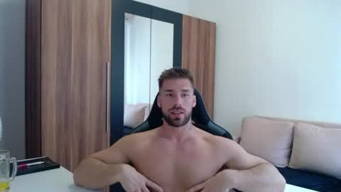 darius_94 online show from July 31, 12:59 pm